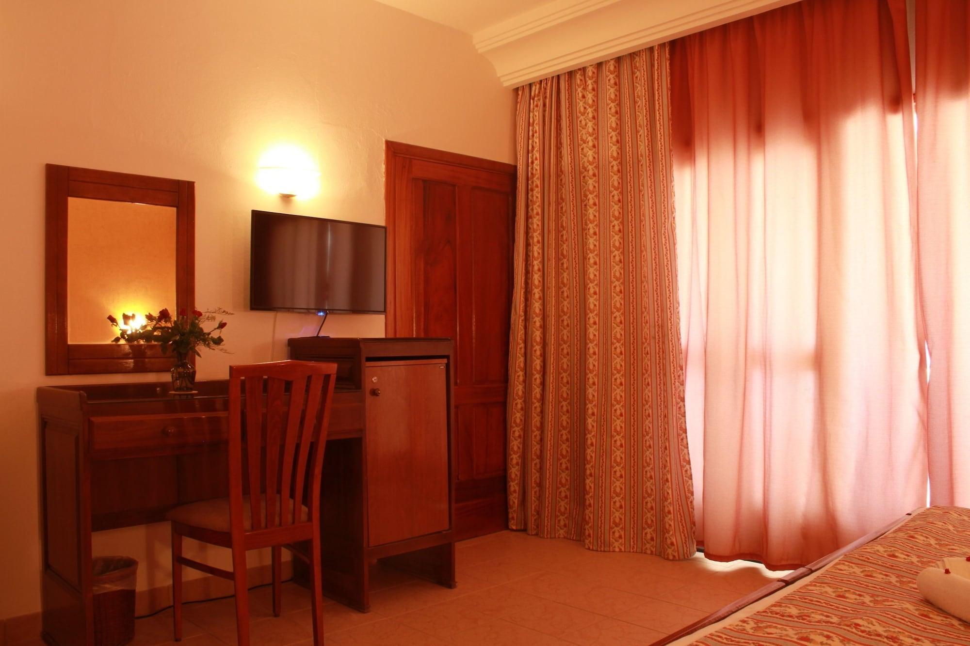 Le Grand Hotels Des Thermes Mezraia Εξωτερικό φωτογραφία
