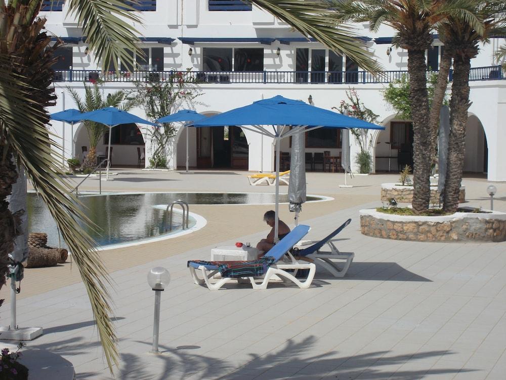 Le Grand Hotels Des Thermes Mezraia Εξωτερικό φωτογραφία