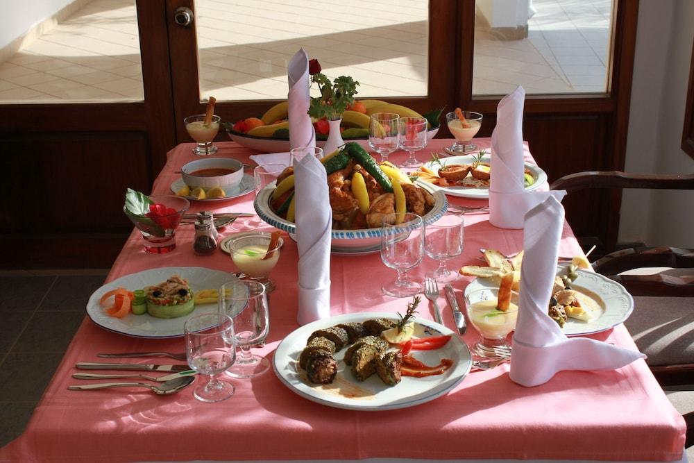 Le Grand Hotels Des Thermes Mezraia Εξωτερικό φωτογραφία